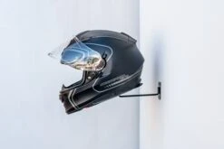 Helm Houder Muurstandaard MC Essentials 8 Helm Houder Muurstandaard MC Essentials -Motorfiets Uitrusting P1270006 9a42